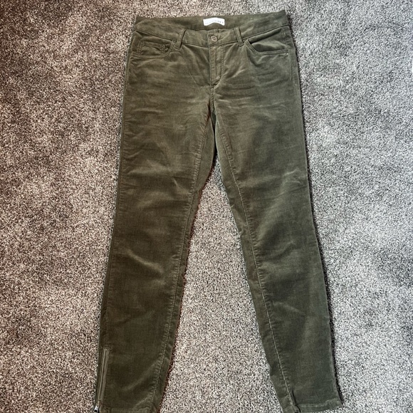 Ann Taylor Loft Curvy skinny olive colored corduroyed pants - Picture 1 of 2